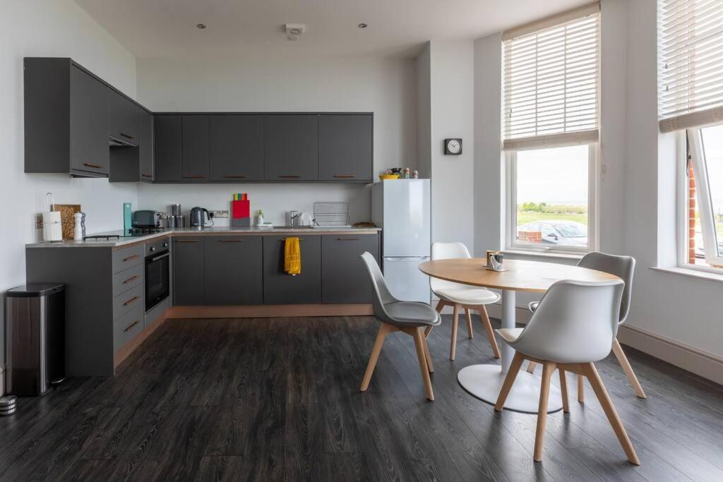 Waves@Walpole - 2 Bed Flat With Amazing Sea Views Διαμέρισμα Μάργκεϊτ Εξωτερικό φωτογραφία