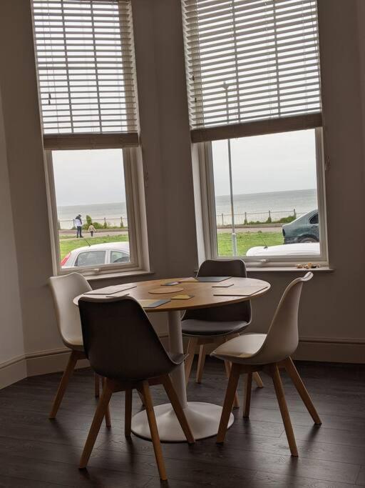Waves@Walpole - 2 Bed Flat With Amazing Sea Views Διαμέρισμα Μάργκεϊτ Εξωτερικό φωτογραφία